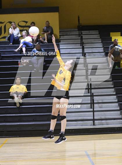 Thumbnail 3 in Sullivan Central @ Chuckey-Doak photogallery.