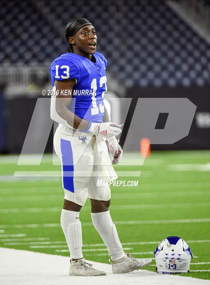 Thumbnail 2 in Katy Taylor vs Humble (UIL 6A Regional Playoff) photogallery.