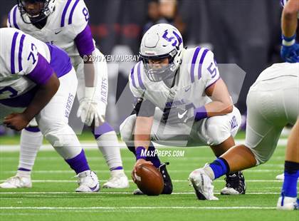 Thumbnail 2 in Katy Taylor vs Humble (UIL 6A Regional Playoff) photogallery.
