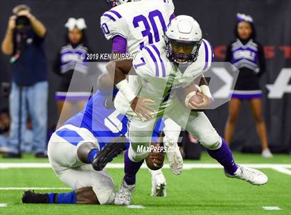 Thumbnail 1 in Katy Taylor vs Humble (UIL 6A Regional Playoff) photogallery.