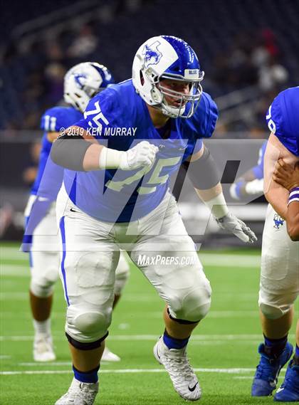 Thumbnail 2 in Katy Taylor vs Humble (UIL 6A Regional Playoff) photogallery.