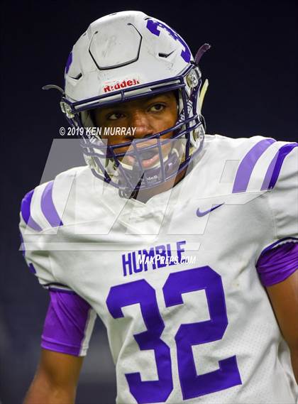 Thumbnail 3 in Katy Taylor vs Humble (UIL 6A Regional Playoff) photogallery.