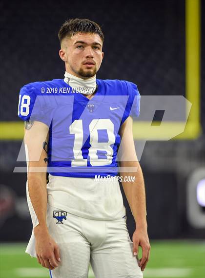 Thumbnail 3 in Katy Taylor vs Humble (UIL 6A Regional Playoff) photogallery.