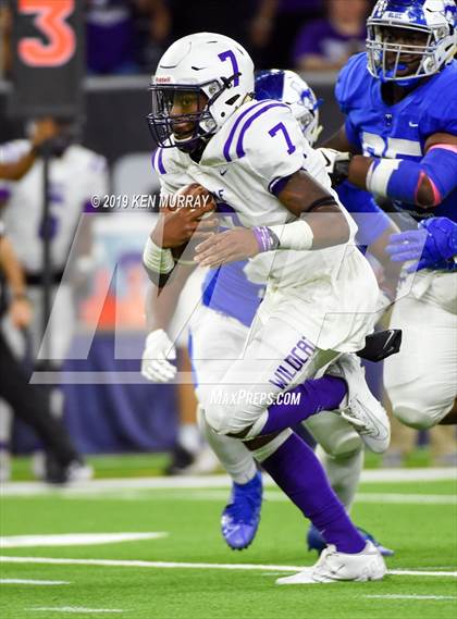 Thumbnail 2 in Katy Taylor vs Humble (UIL 6A Regional Playoff) photogallery.