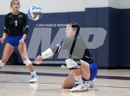 Thumbnail 2 in Cypress Creek vs. Leon (Legends Invitational) photogallery.