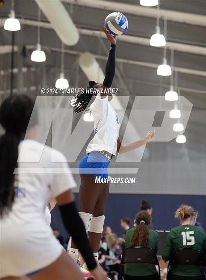 Thumbnail 1 in Cypress Creek vs. Leon (Legends Invitational) photogallery.