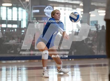 Thumbnail 2 in Cypress Creek vs. Leon (Legends Invitational) photogallery.