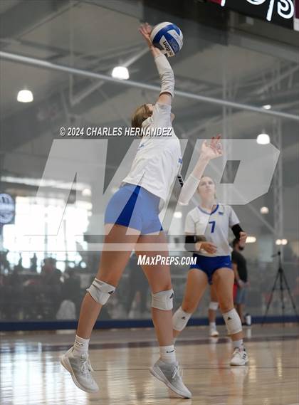 Thumbnail 3 in Cypress Creek vs. Leon (Legends Invitational) photogallery.