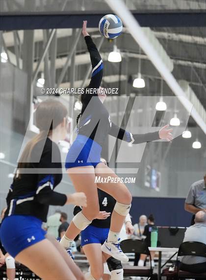 Thumbnail 1 in Cypress Creek vs. Leon (Legends Invitational) photogallery.