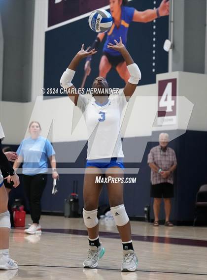 Thumbnail 1 in Cypress Creek vs. Leon (Legends Invitational) photogallery.