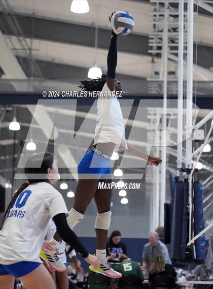 Thumbnail 1 in Cypress Creek vs. Leon (Legends Invitational) photogallery.