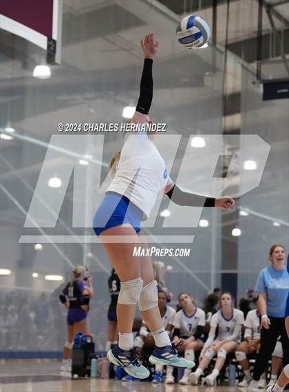 Thumbnail 2 in Cypress Creek vs. Leon (Legends Invitational) photogallery.