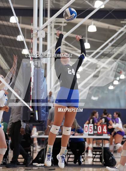 Thumbnail 2 in Cypress Creek vs. Leon (Legends Invitational) photogallery.