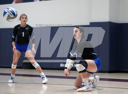 Thumbnail 3 in Cypress Creek vs. Leon (Legends Invitational) photogallery.