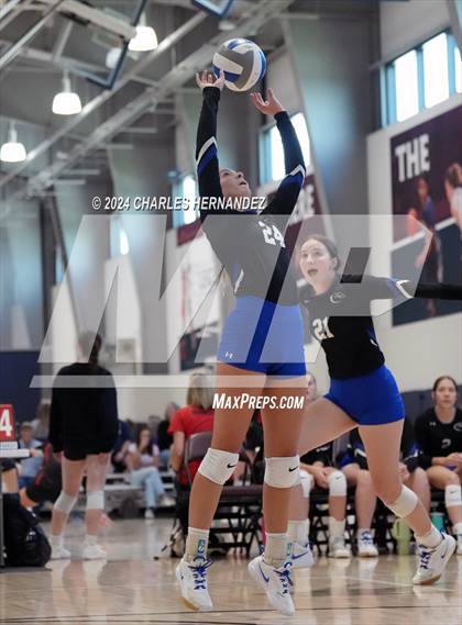 Thumbnail 2 in Cypress Creek vs. Leon (Legends Invitational) photogallery.