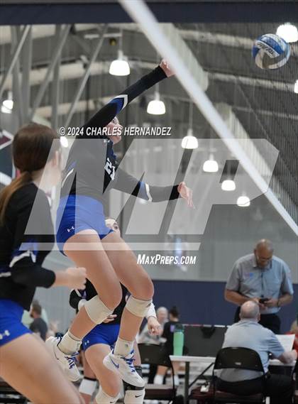 Thumbnail 3 in Cypress Creek vs. Leon (Legends Invitational) photogallery.