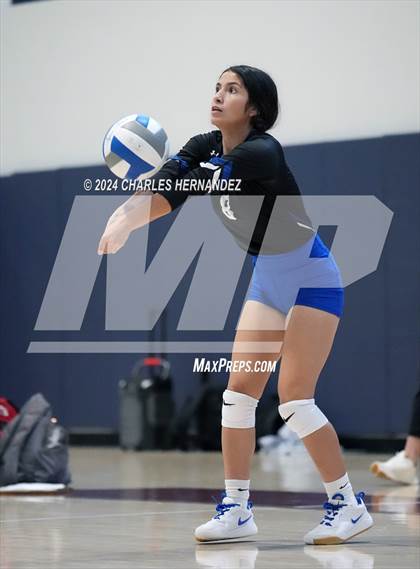 Thumbnail 3 in Cypress Creek vs. Leon (Legends Invitational) photogallery.