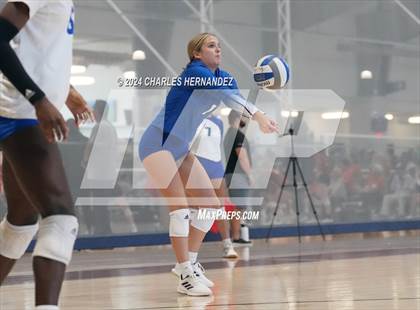 Thumbnail 2 in Cypress Creek vs. Leon (Legends Invitational) photogallery.