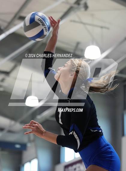 Thumbnail 1 in Cypress Creek vs. Leon (Legends Invitational) photogallery.