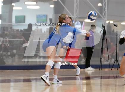 Thumbnail 3 in Cypress Creek vs. Leon (Legends Invitational) photogallery.
