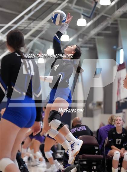 Thumbnail 3 in Cypress Creek vs. Leon (Legends Invitational) photogallery.