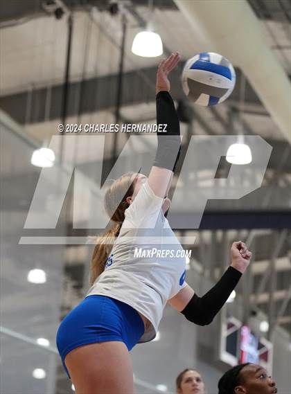 Thumbnail 1 in Cypress Creek vs. Leon (Legends Invitational) photogallery.