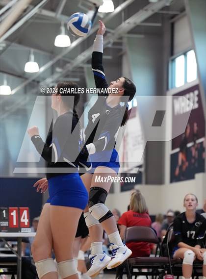 Thumbnail 1 in Cypress Creek vs. Leon (Legends Invitational) photogallery.