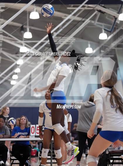 Thumbnail 3 in Cypress Creek vs. Leon (Legends Invitational) photogallery.