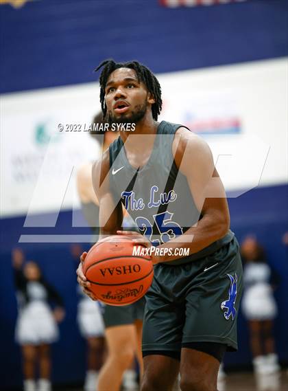 Thumbnail 1 in Lutheran East vs. Shaker Heights photogallery.
