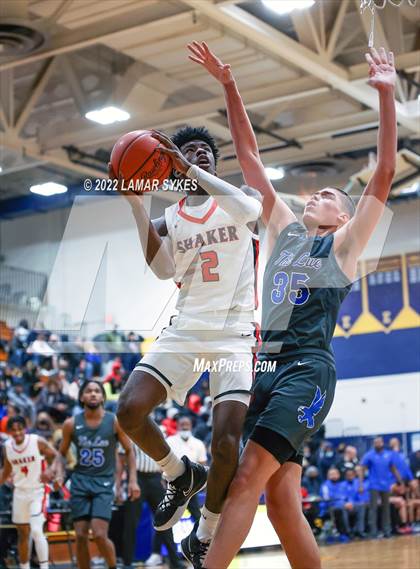 Thumbnail 3 in Lutheran East vs. Shaker Heights photogallery.
