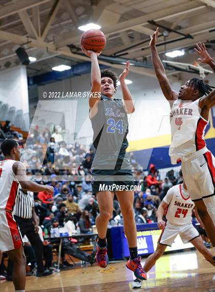 Thumbnail 1 in Lutheran East vs. Shaker Heights photogallery.