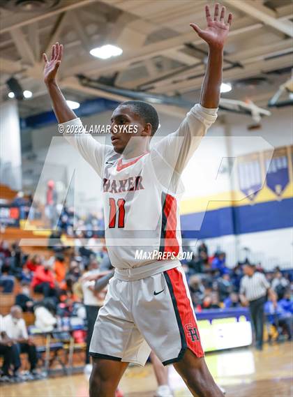 Thumbnail 3 in Lutheran East vs. Shaker Heights photogallery.