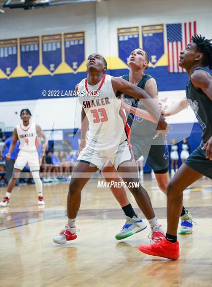 Thumbnail 3 in Lutheran East vs. Shaker Heights photogallery.