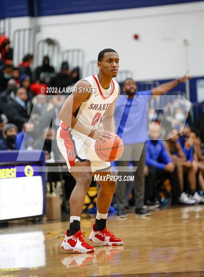 Thumbnail 3 in Lutheran East vs. Shaker Heights photogallery.