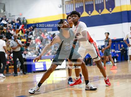 Thumbnail 2 in Lutheran East vs. Shaker Heights photogallery.