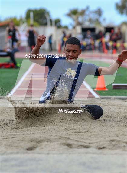 Thumbnail 2 in Mt. Carmel Invitational photogallery.