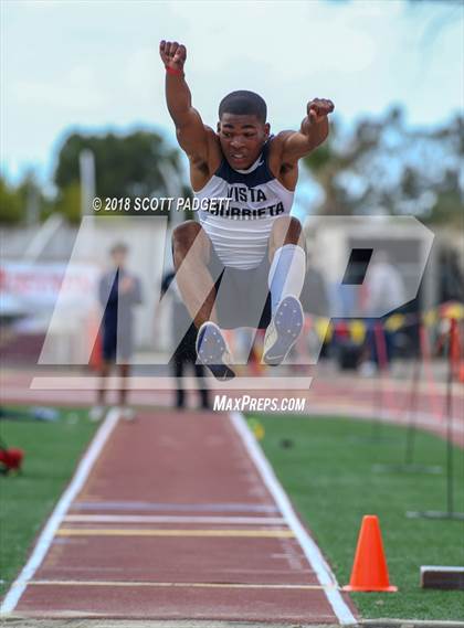 Thumbnail 3 in Mt. Carmel Invitational photogallery.
