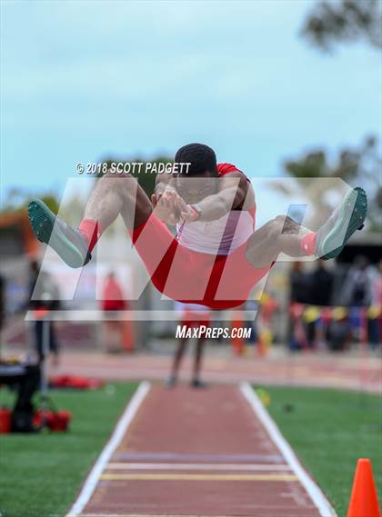 Thumbnail 2 in Mt. Carmel Invitational photogallery.