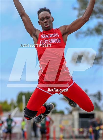 Thumbnail 2 in Mt. Carmel Invitational photogallery.
