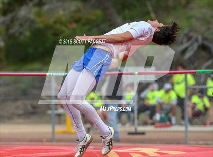 Thumbnail 3 in Mt. Carmel Invitational photogallery.