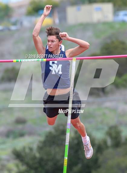 Thumbnail 2 in Mt. Carmel Invitational photogallery.