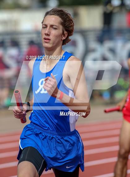 Thumbnail 3 in Mt. Carmel Invitational photogallery.