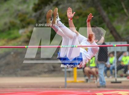 Thumbnail 2 in Mt. Carmel Invitational photogallery.