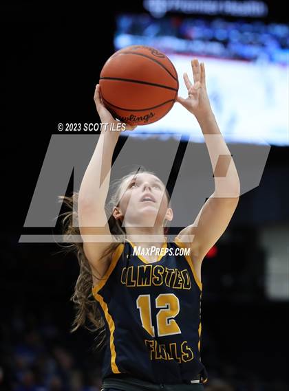 Thumbnail 3 in  Olmsted Falls vs Pickerington Central (OHSAA D1 State Semifinal) photogallery.