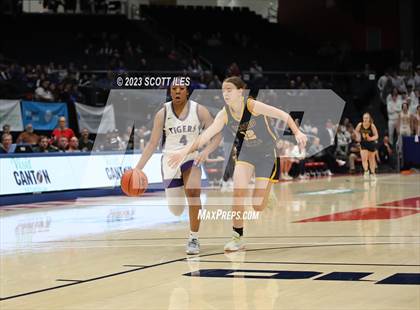 Thumbnail 1 in  Olmsted Falls vs Pickerington Central (OHSAA D1 State Semifinal) photogallery.