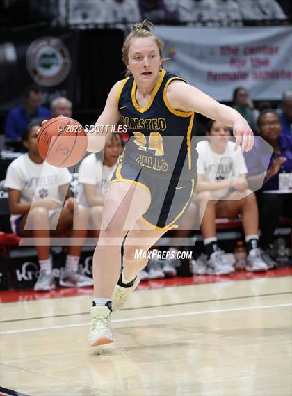 Thumbnail 1 in  Olmsted Falls vs Pickerington Central (OHSAA D1 State Semifinal) photogallery.
