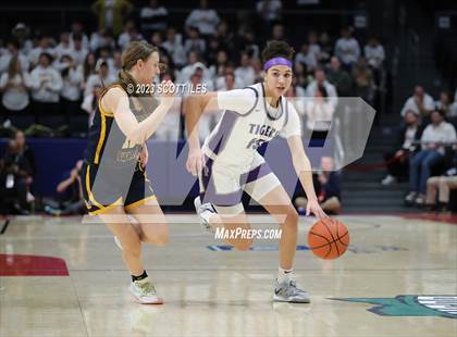 Thumbnail 1 in  Olmsted Falls vs Pickerington Central (OHSAA D1 State Semifinal) photogallery.