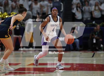 Thumbnail 1 in  Olmsted Falls vs Pickerington Central (OHSAA D1 State Semifinal) photogallery.
