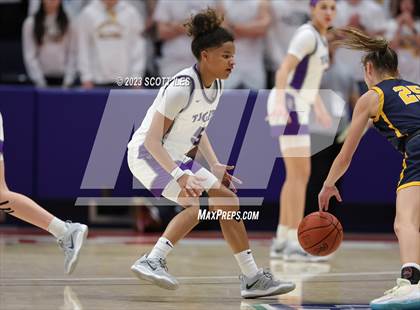 Thumbnail 1 in  Olmsted Falls vs Pickerington Central (OHSAA D1 State Semifinal) photogallery.