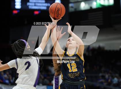 Thumbnail 3 in  Olmsted Falls vs Pickerington Central (OHSAA D1 State Semifinal) photogallery.